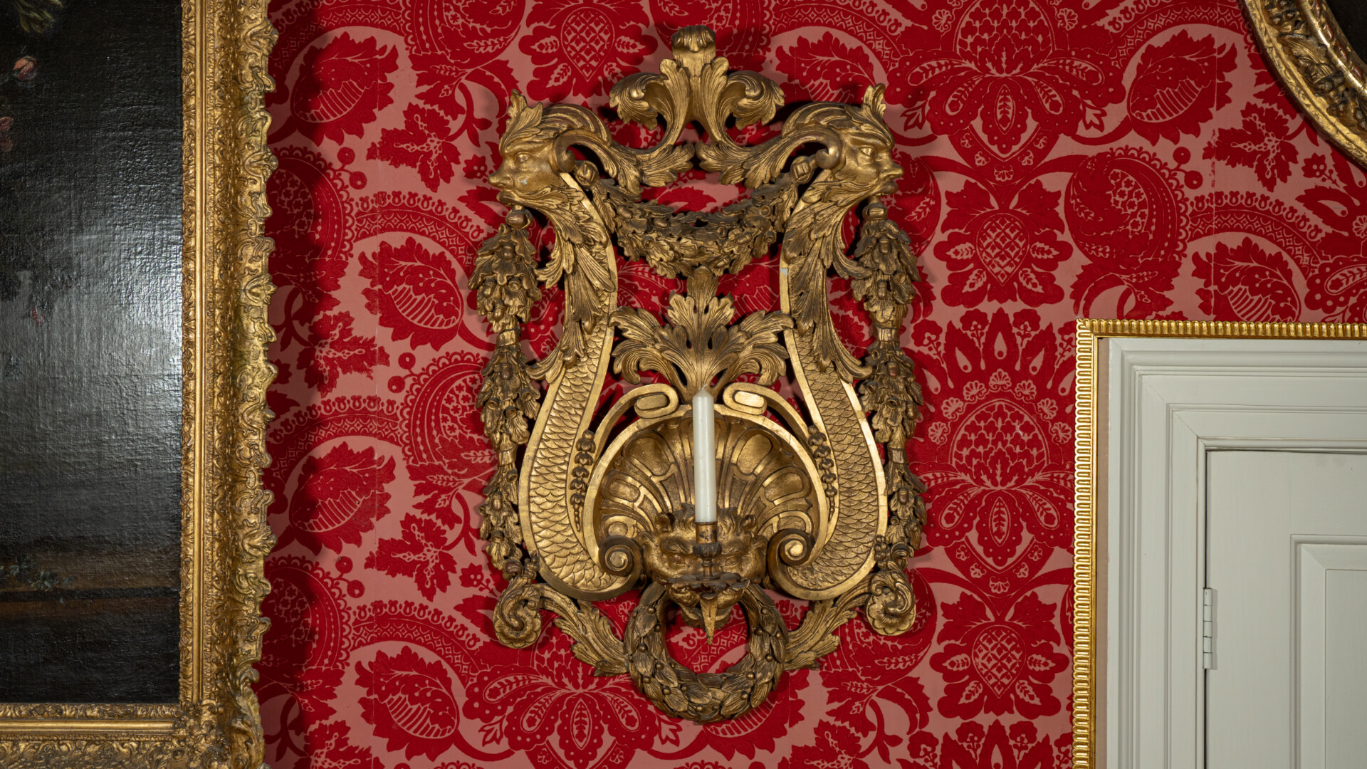 An antique wall light
